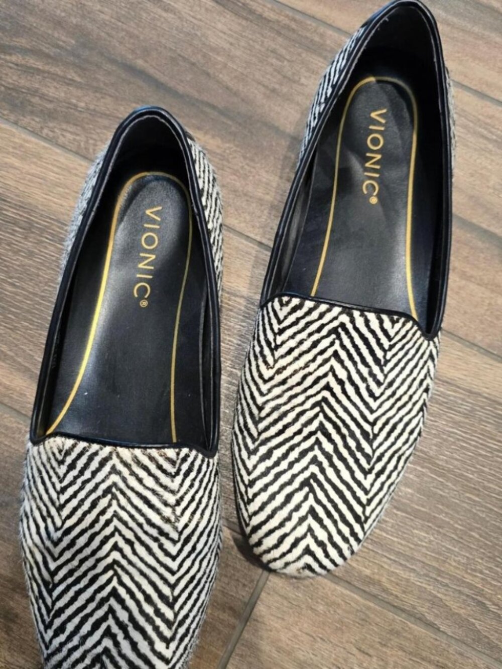 Vionic loafers